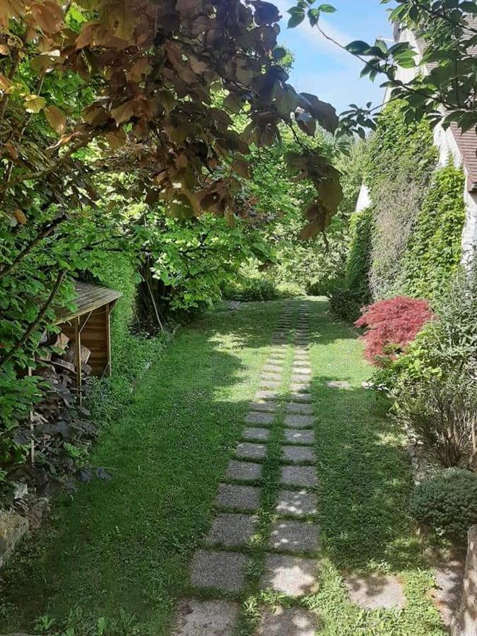 Au Chat Perche Espace Familial Mareil-sur-Mauldre Exterior photo
